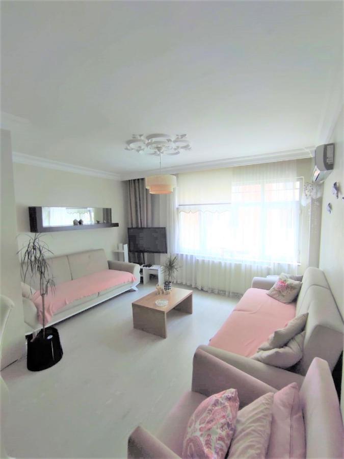 Peaceful Suite Centre Of Kadikoey Estambul Exterior foto